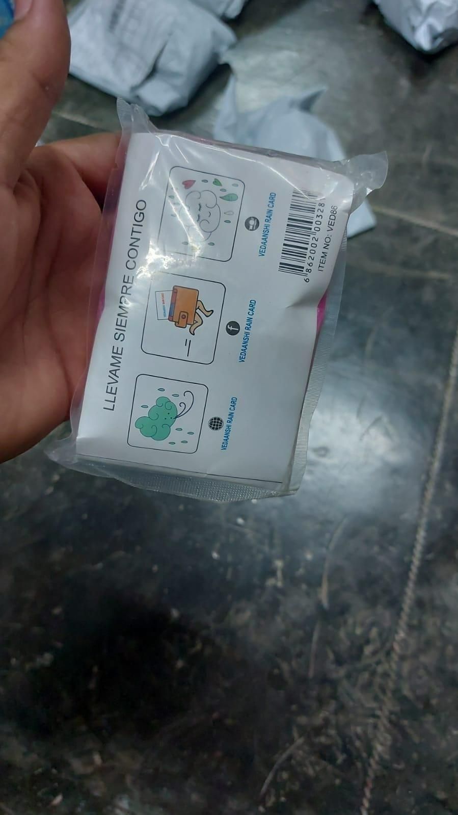 FULLY Reusable Wallet Rain Card Rain Coat for Adults (Set of 5) Multicolour rj1jn6-fq